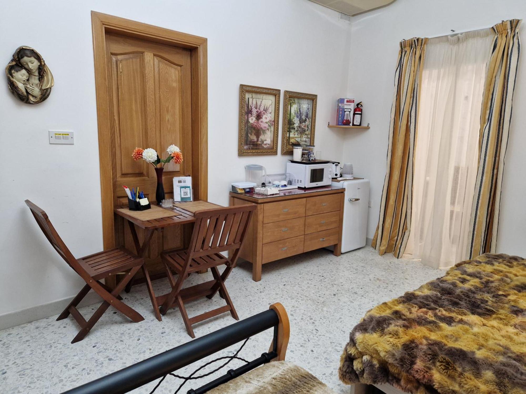 Saracini'S Homestay Аттард Экстерьер фото