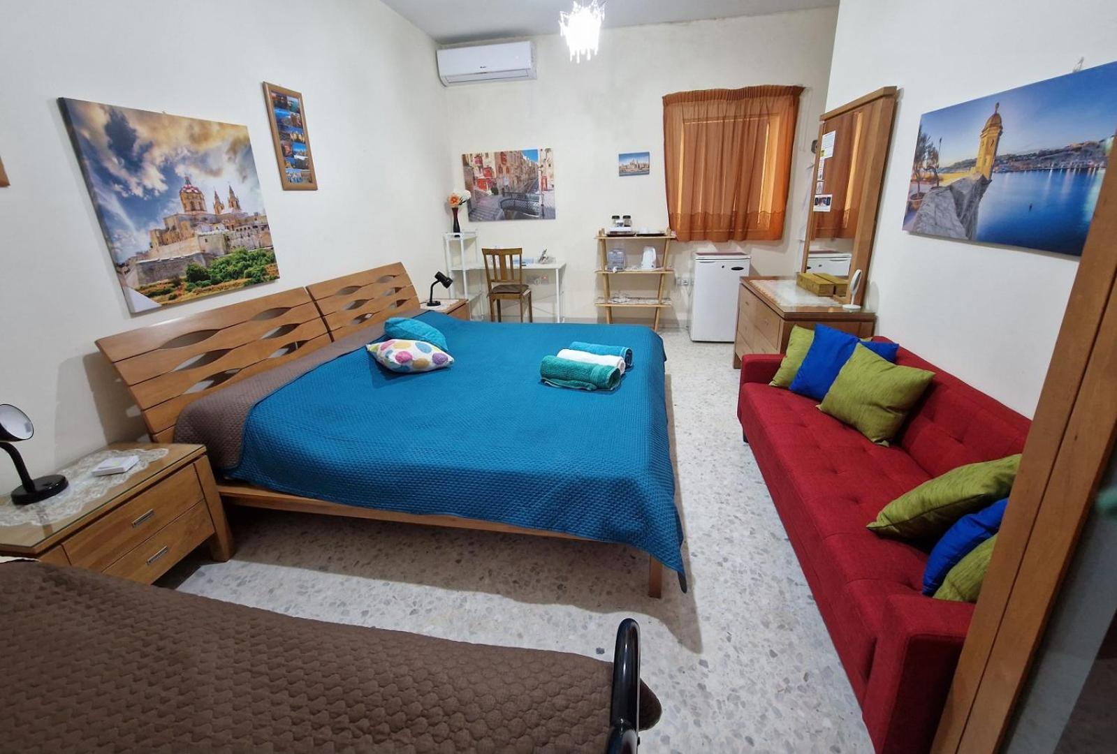 Saracini'S Homestay Аттард Экстерьер фото